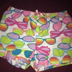 Shorts with glasses design